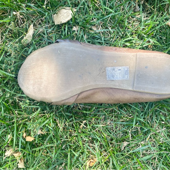 Blowfish Malibu ballet flats size 8 brown shoes - Picture 3 of 3